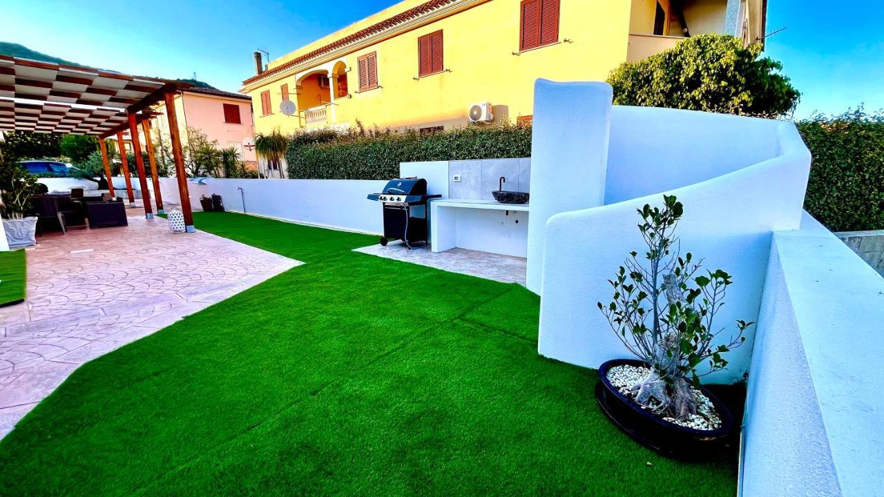 Le Residenze Del Mare Monolocale N6 Apartment La Caletta Luaran gambar