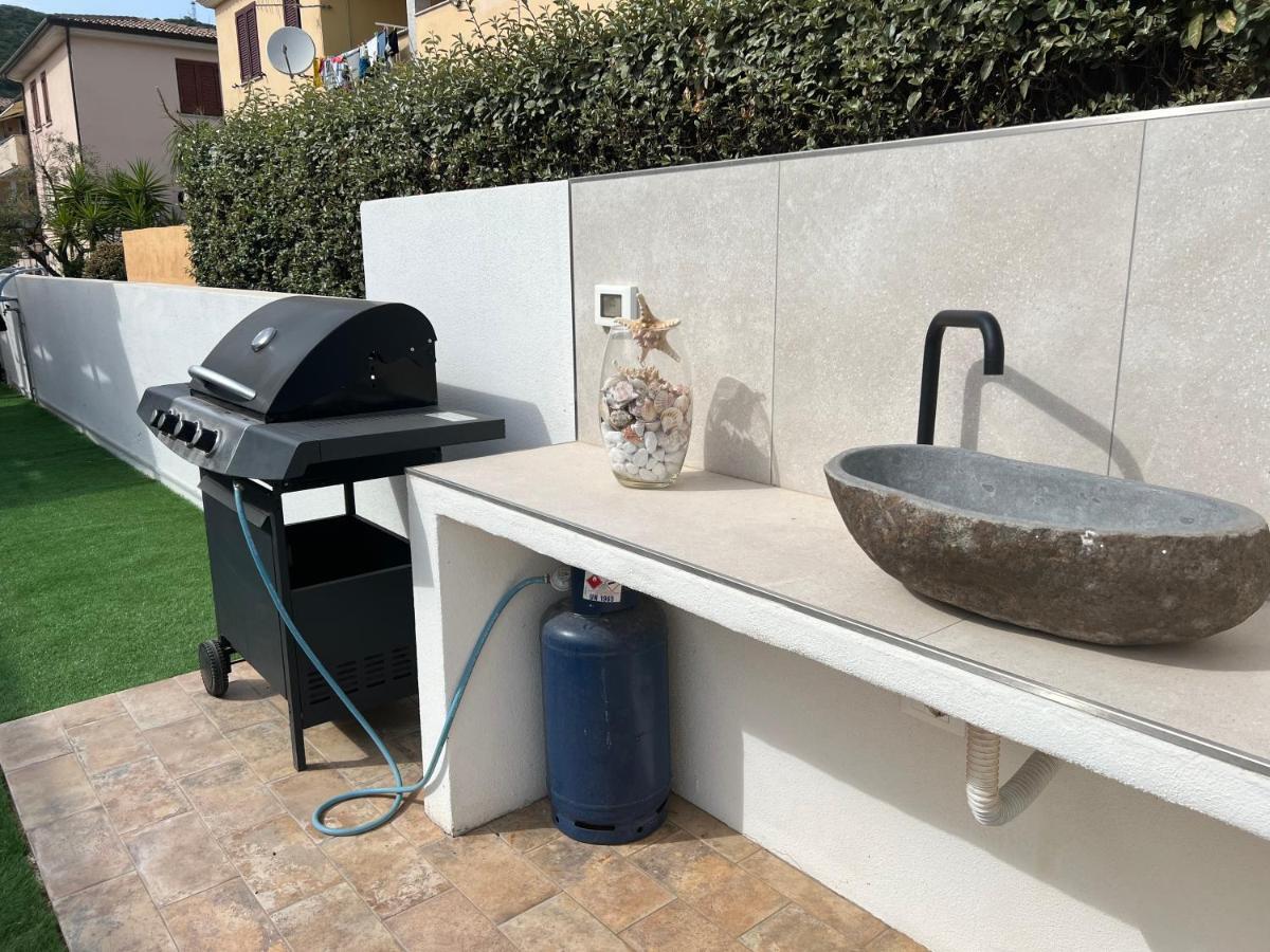 Le Residenze Del Mare Monolocale N6 Apartment La Caletta Luaran gambar